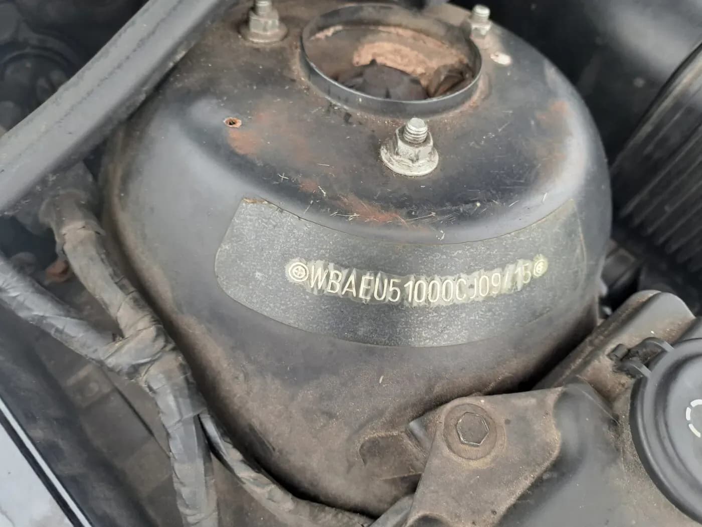 Lahtivõetud auto foto 2