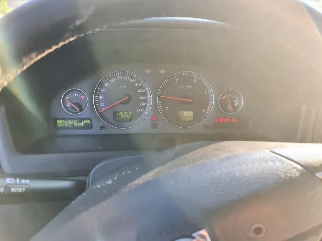 Lahtivõetud auto foto 3