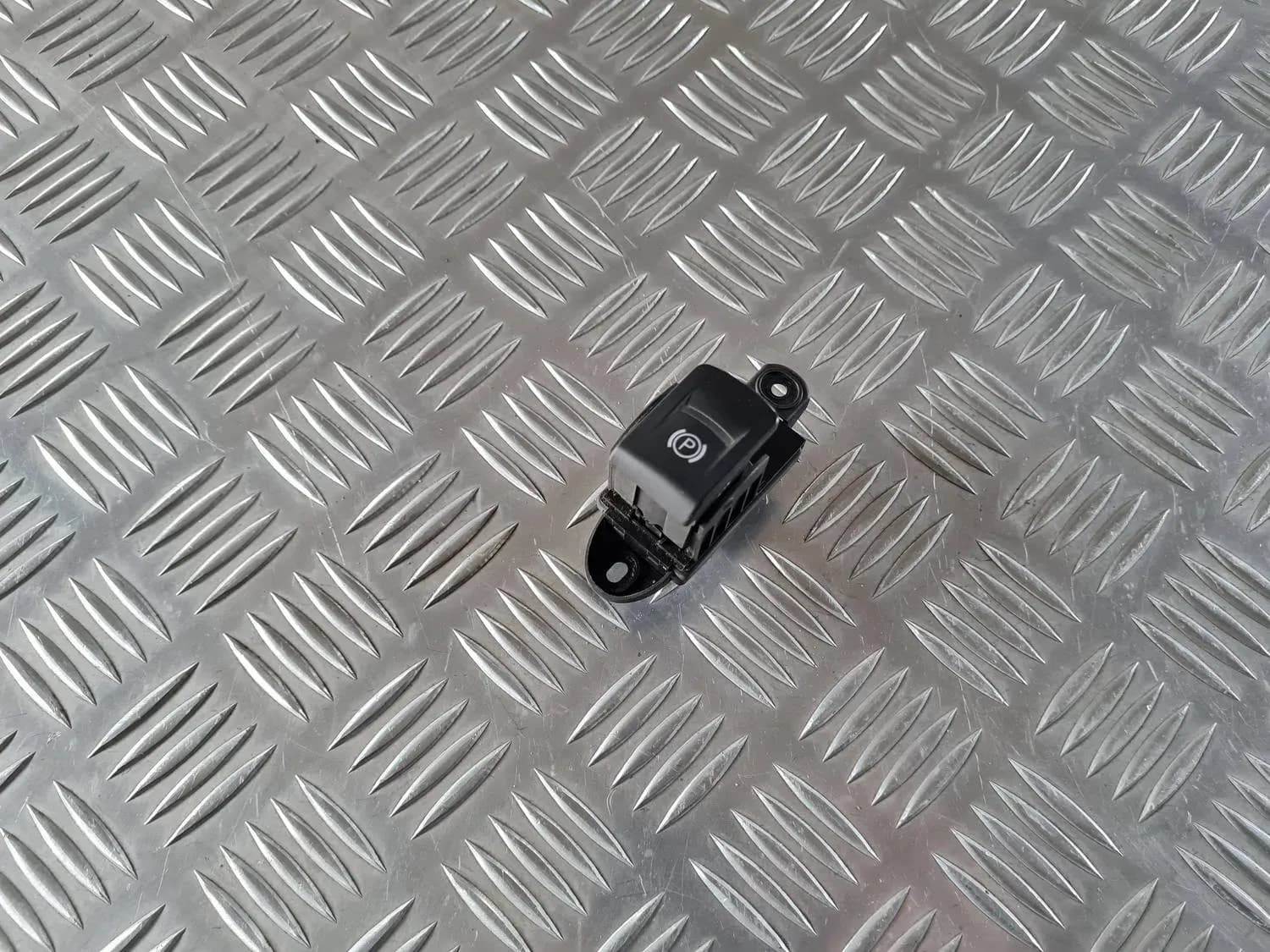 Seisupiduri nupp AUDI A6 2008 - foto 1