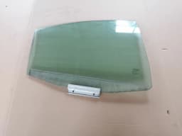 Tagumise parema ukse klaas VOLVO S60 2004