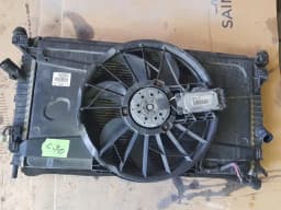 Jahutusradiaatori ventilaator VOLVO C30 2008 BLACK