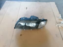 Esituli vasak VOLVO S80 2004