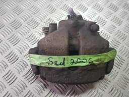 Eesmine parempoolne tugi VW PASSAT B6 2008 ANGL.