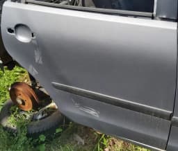 Autovaruosad VW POLO 2005