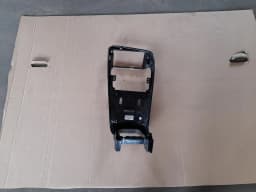 Keskkonsooli sisemine plastik VOLVO XC60 2009