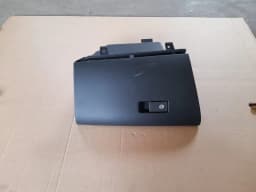 Reisija poolne hoiuruum VOLVO XC60 2009