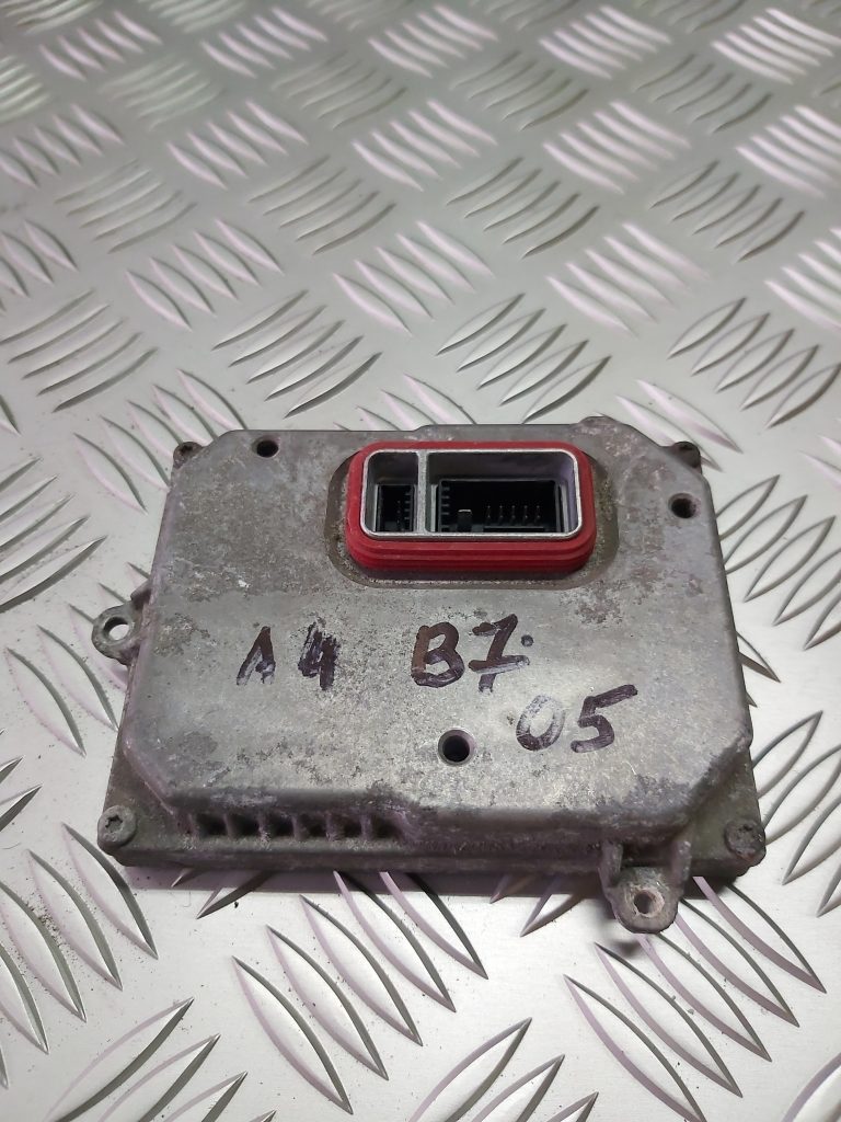 Ksenona vadības bloks priekš AUDI A4 AVANT 2005