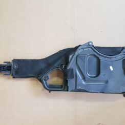 Salona gaisa filtra korpusa vāks priekš BMW 520D E60 2006 ENG.