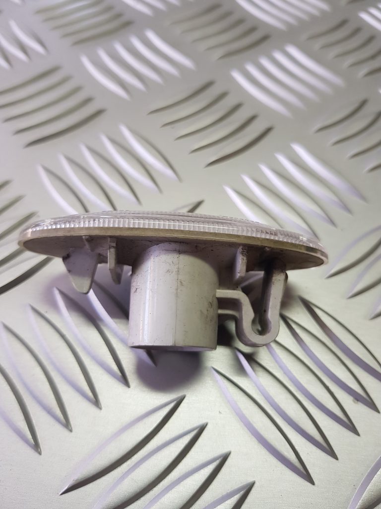 Pagrieziena signala lukturis priekš NISSAN X-TRAIL 2008