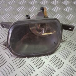 Miglas lukturis priekšā labajā pusē priekš VOLVO XC90 2004