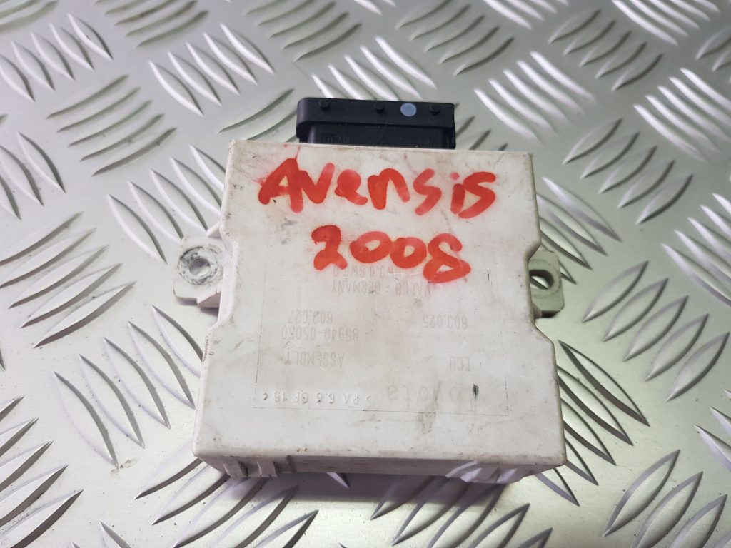 Vējstikla tīrīšanas mehānisma releja priekš TOYOTA AVENSIS 2008