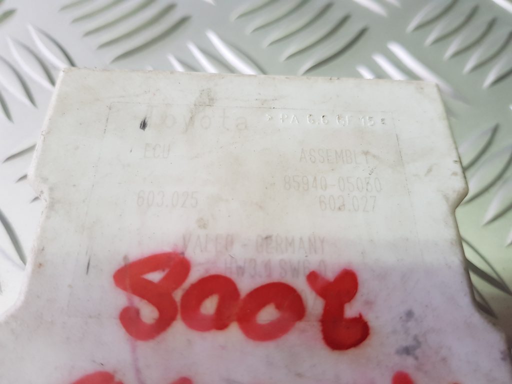 Vējstikla tīrīšanas mehānisma releja priekš TOYOTA AVENSIS 2008