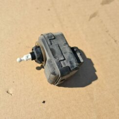 Lukturu augstuma regulēšanas korektors priekš SAAB 9-5 1999