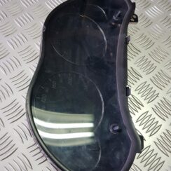 Spidometrs priekš TOYOTA AVENSIS 2008