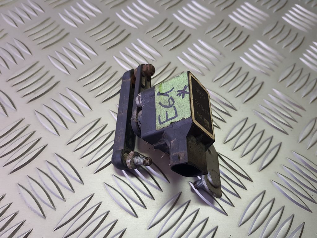 Lukturu diapazona korekcijas sensors, aizmugurē priekš BMW 525D E61 2007 TOURING BLACK 1 Lukturu diapazona korekcijas sensors, aizmugurē priekš BMW 525D E61 2007 TOURING BLACK