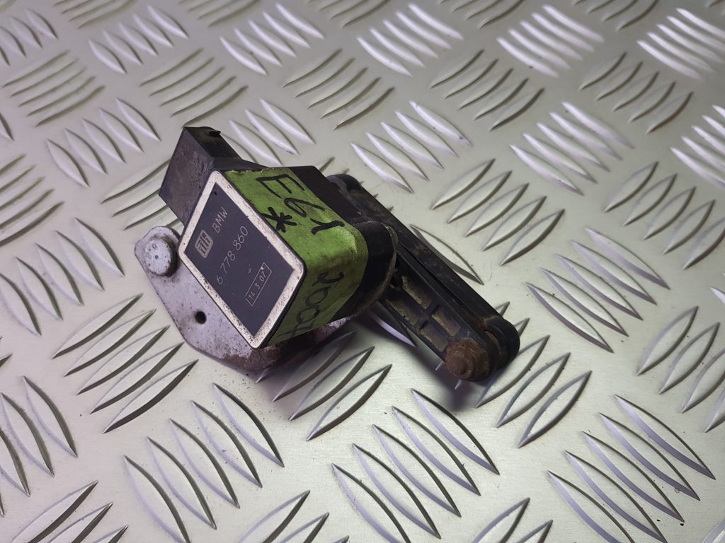 Lukturu diapazona korekcijas sensors, aizmugurē priekš BMW 525D E61 2007 TOURING BLACK 2 Lukturu diapazona korekcijas sensors, aizmugurē priekš BMW 525D E61 2007 TOURING BLACK