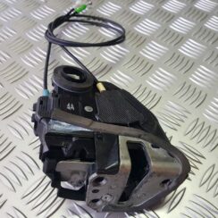 Aizmugurējo labo durvju slēdzene priekš TOYOTA VERSO 2012