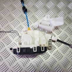 Priekšējo labo durvju slēdzene priekš MERCEDES BENZ E250 W212 2014