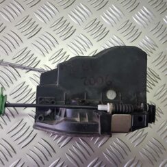 Aizmugurējo labo durvju slēdzene priekš BMW 530D E61 2006 TOURING TITANSILVER