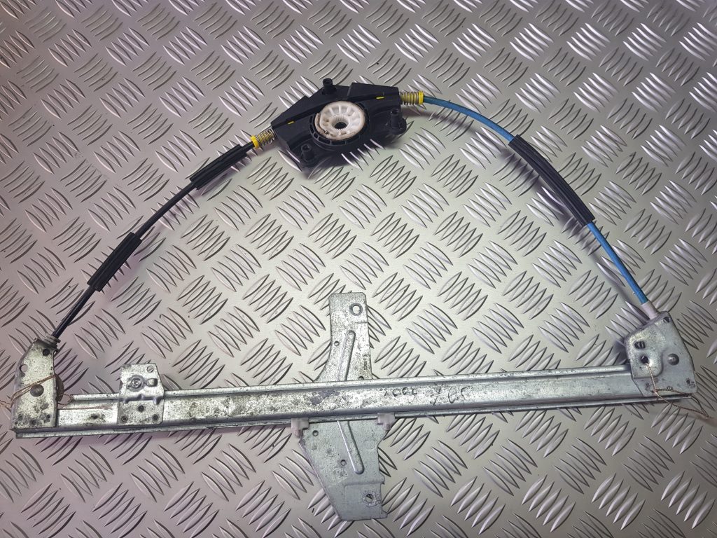 Stikla pacelšanas mehānisms priekšējais kreisais priekš PEUGEOT 307 2007 1 Stikla pacelšanas mehānisms priekšējais kreisais priekš PEUGEOT 307 2007