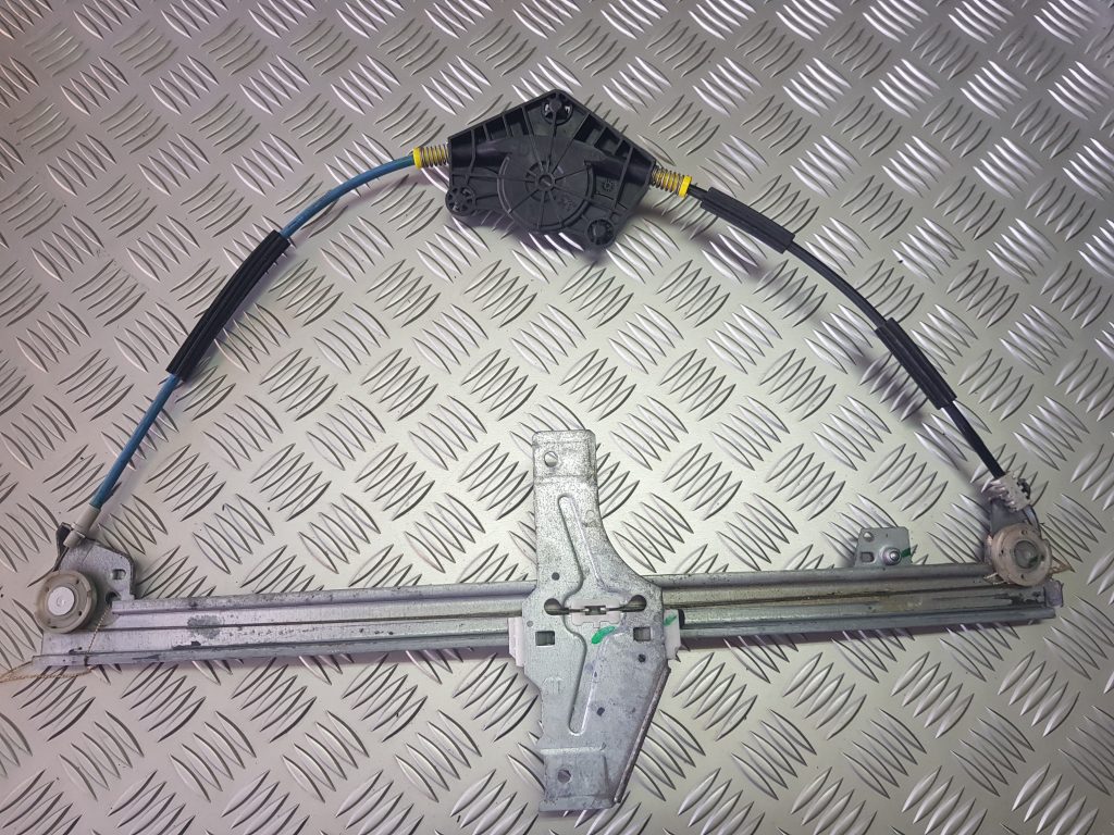 Stikla pacelšanas mehānisms priekšējais kreisais priekš PEUGEOT 307 2007 2 Stikla pacelšanas mehānisms priekšējais kreisais priekš PEUGEOT 307 2007