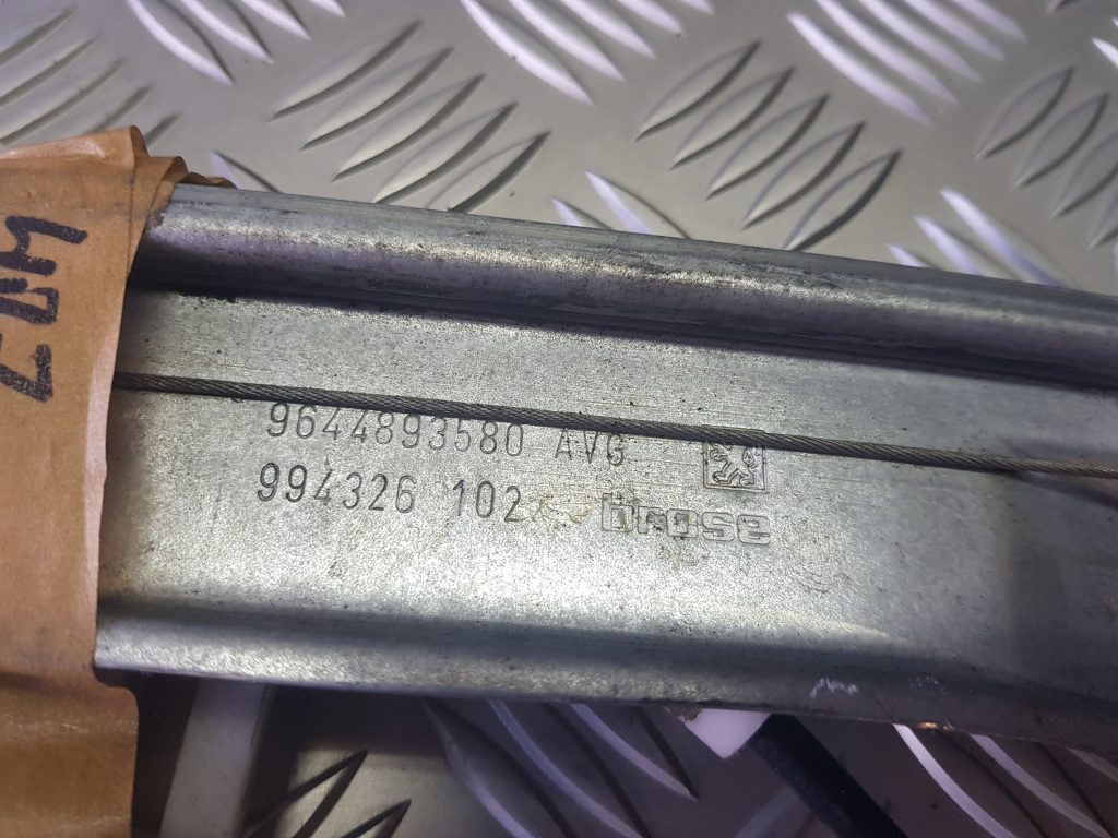 Stikla pacelšanas mehānisms priekšējais kreisais priekš PEUGEOT 407 2004 3 Stikla pacelšanas mehānisms priekšējais kreisais priekš PEUGEOT 407 2004