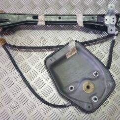 Stikla pacelšanas mehānisms priekšējais labais priekš VW GOLF 5 2006