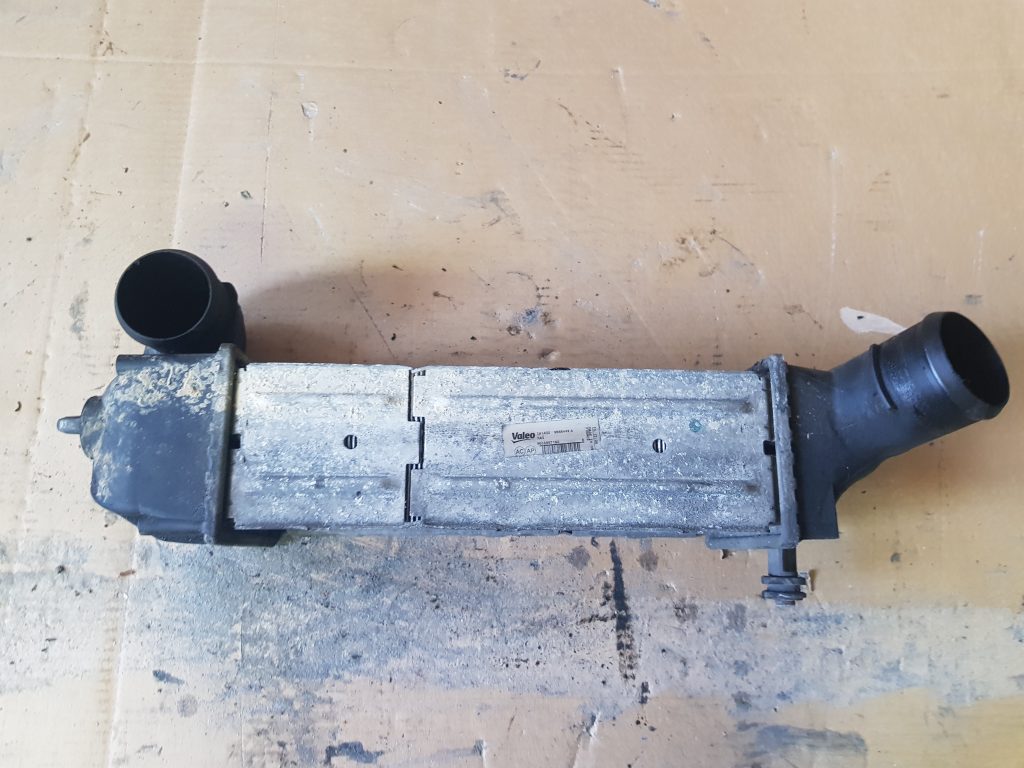 Interkūleris priekš CITROEN C4 2018 2 Interkūleris priekš CITROEN C4 2018