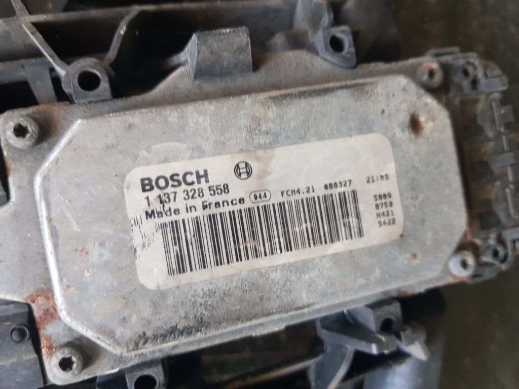 Dzesēšanas radiatora ventilators priekš VOLVO C30 2008 BLACK