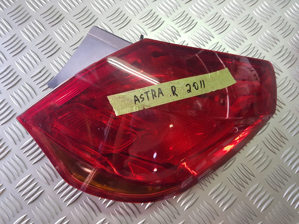 Aizmugurējais labais lukturis priekš OPEL ASTRA J 2011 1 Aizmugurējais labais lukturis priekš OPEL ASTRA J 2011