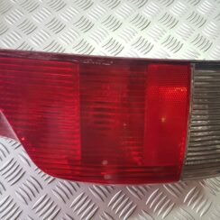 Aizmugurējais kreisais lukturis priekš VOLVO V70 2003 GREY