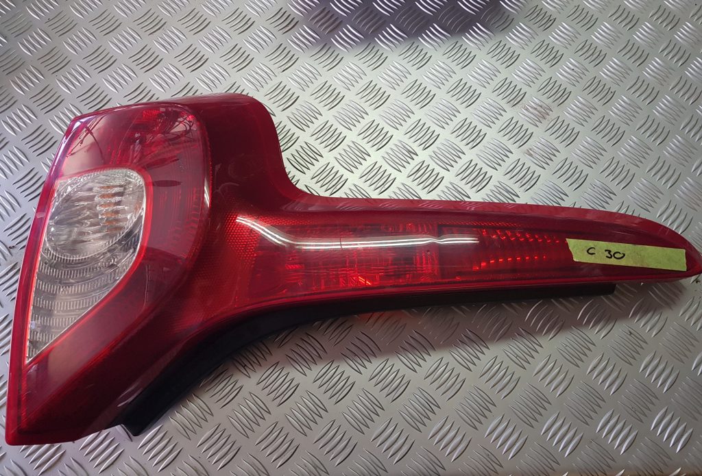 Aizmugurējais kreisais lukturis priekš VOLVO C30 2008 BLACK 1 Aizmugurējais kreisais lukturis priekš VOLVO C30 2008 BLACK