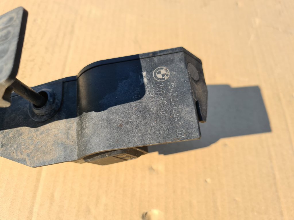 Gāzes pedālis priekš BMW 525D E61 2007 TOURING BLACK 2 Gāzes pedālis priekš BMW 525D E61 2007 TOURING BLACK