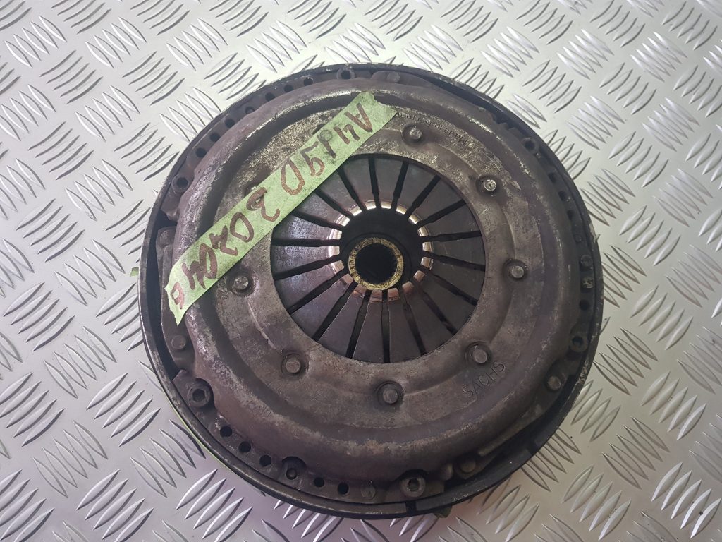 Sajūga komplekts priekš AUDI A4 2004