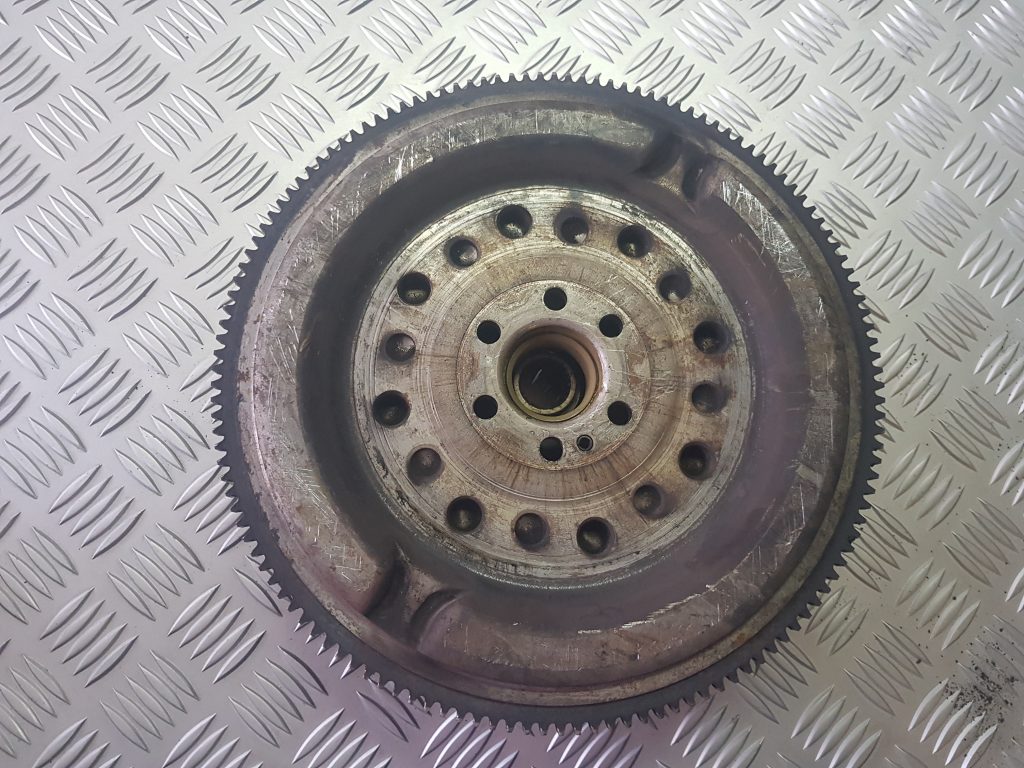 Sajūga komplekts priekš AUDI A4 2004