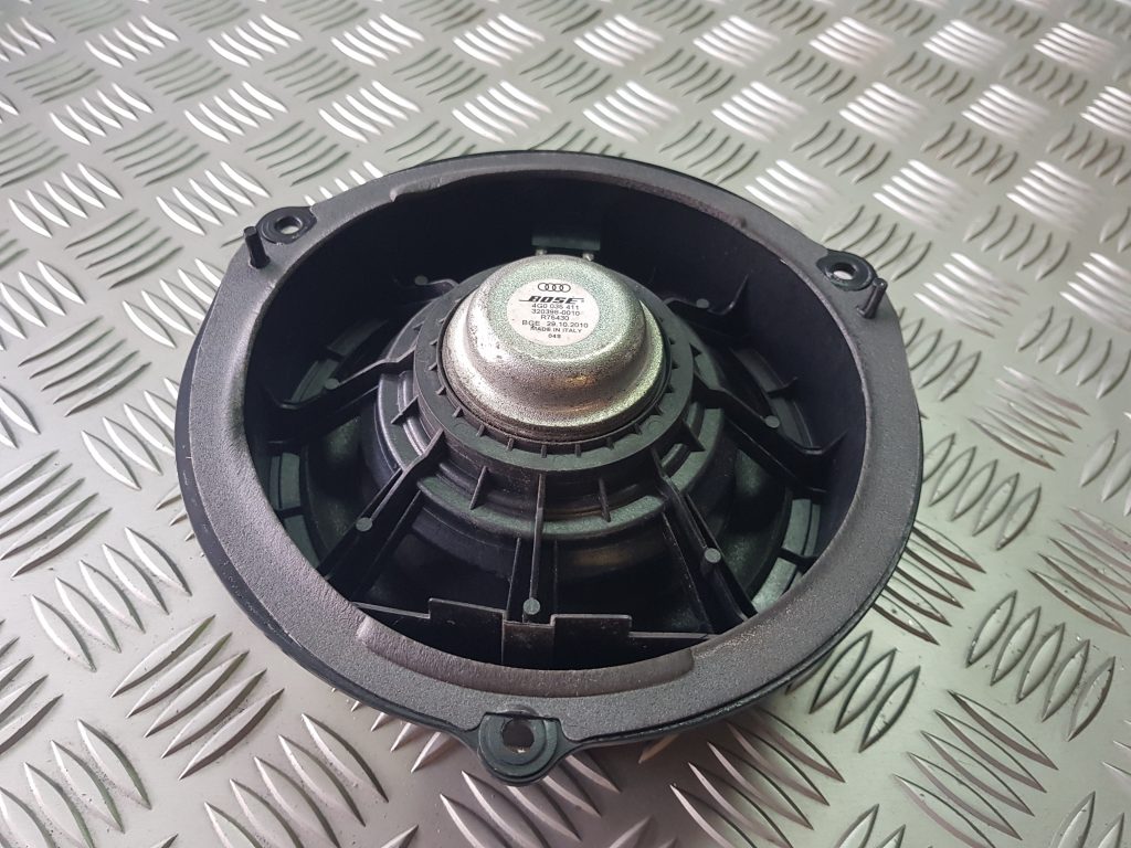 Durvju skaļrunis, apakšā priekš AUDI A7 2011 SPORTBACK