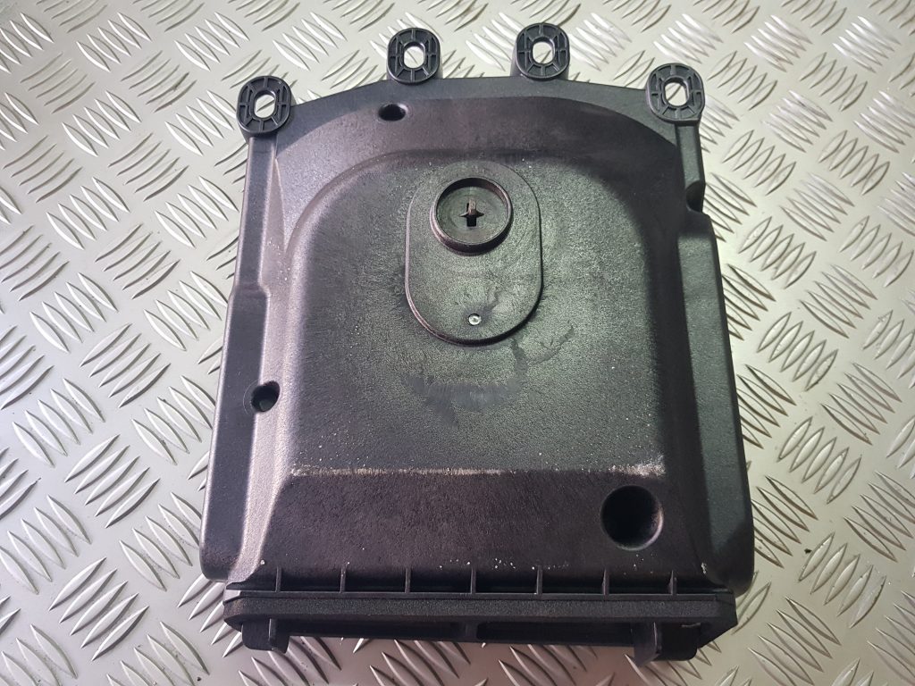 Skaļrunis (Sabvūferis) priekš BMW 525D E61 2007 TOURING BLACK