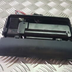 Pelnu trauks priekš AUDI A6 1998