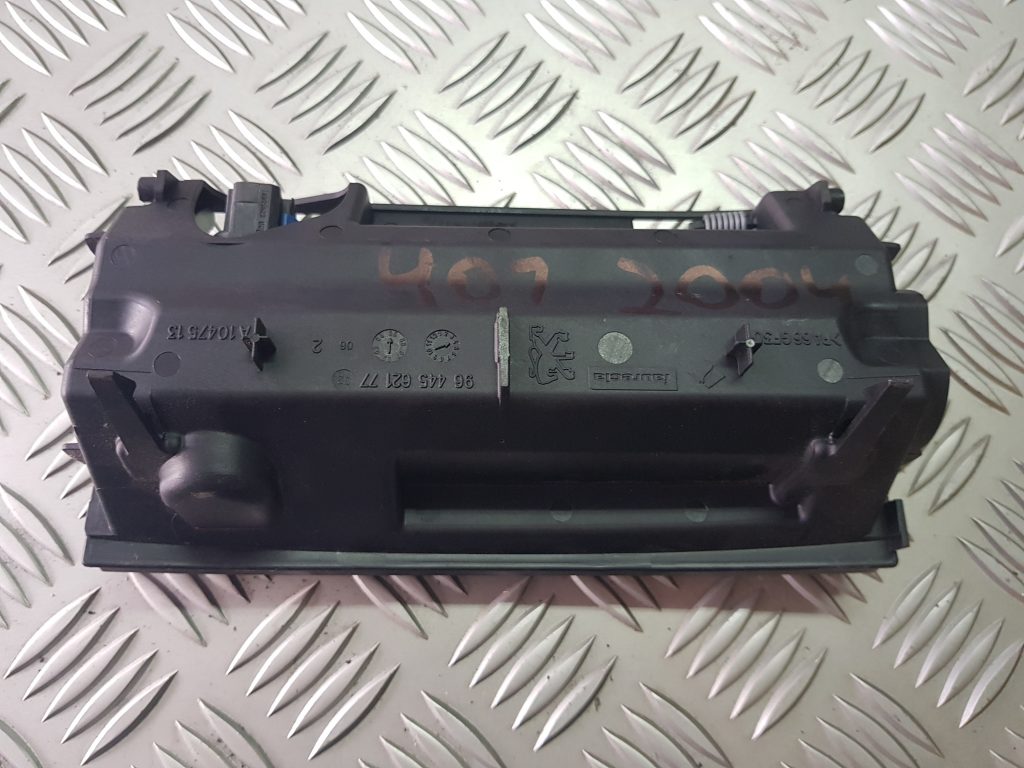 Pelnu trauks priekš PEUGEOT 407 2004 2 Pelnu trauks priekš PEUGEOT 407 2004