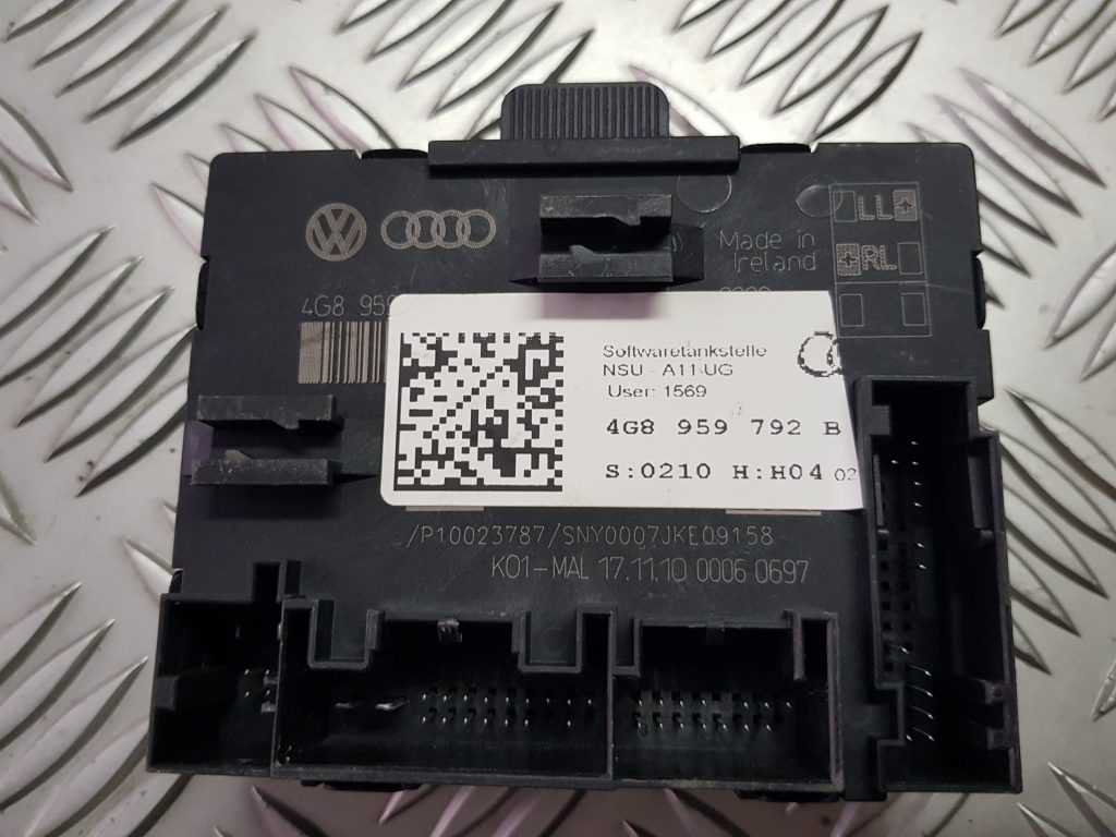 Priekšējo labo durvju vadības bloks priekš AUDI A7 2011 SPORTBACK 1 Priekšējo labo durvju vadības bloks priekš AUDI A7 2011 SPORTBACK