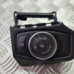 Gaismas slēdzis priekš FORD FOCUS 2016