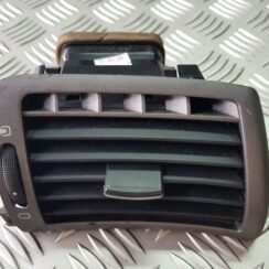 Mērinstrumentu paneļa gaisa vads, pa labi priekš PEUGEOT 407 2004