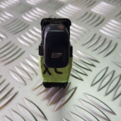 Stikla pacelšanas poga priekš VOLVO XC90 2004