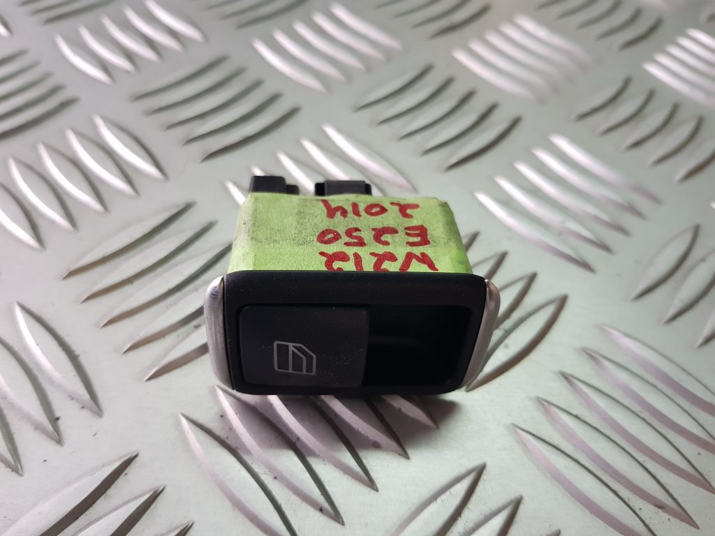 Stikla pacelšanas poga priekš MERCEDES BENZ E250 W212 2014