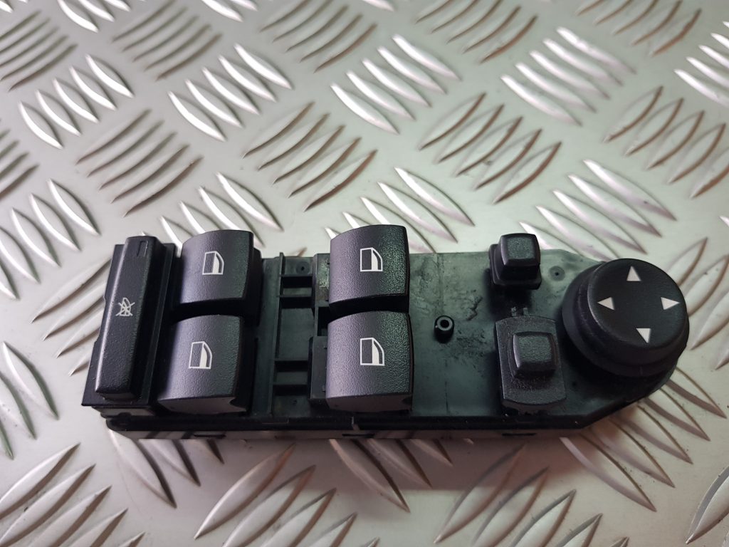 Šofera durvju slēdža pogas priekš BMW 530D E61 2006 TOURING TITANSILVER 1 Šofera durvju slēdža pogas priekš BMW 530D E61 2006 TOURING TITANSILVER