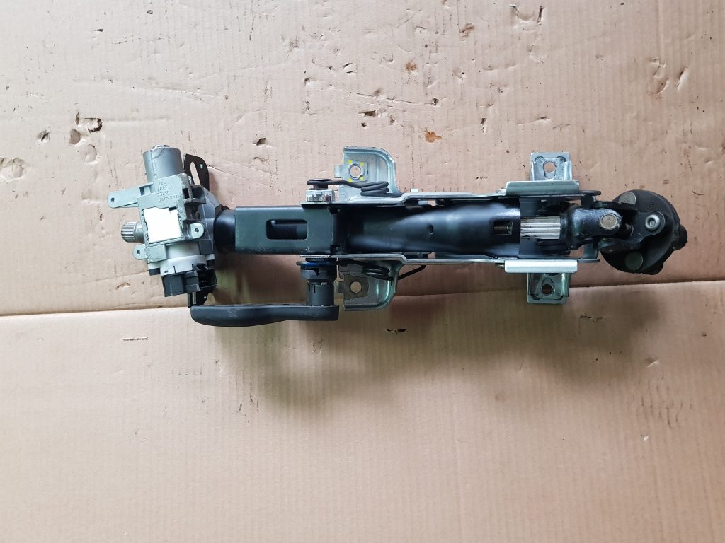 Stūres statne priekš VOLVO XC70 2004