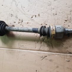 Pusass priekšējā kreisā priekš FORD FOCUS 2006