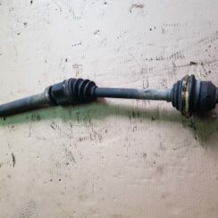 Pusass priekšēja labā priekš FORD FOCUS 2006