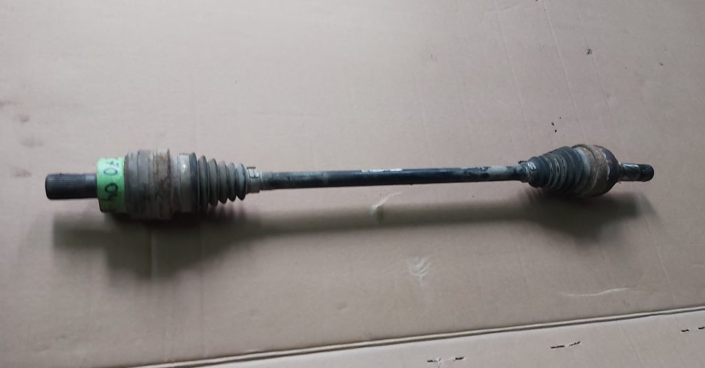 Pusass aizmugurē priekš VOLVO XC70 2004