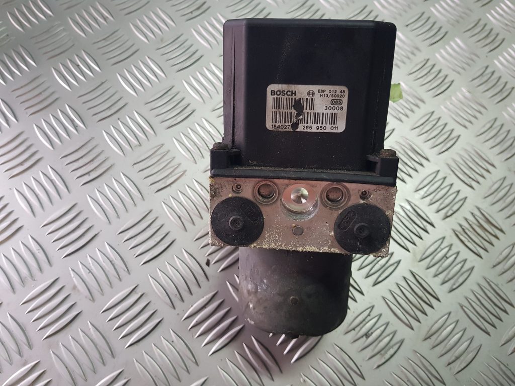 ABS bloks priekš AUDI A4 2001